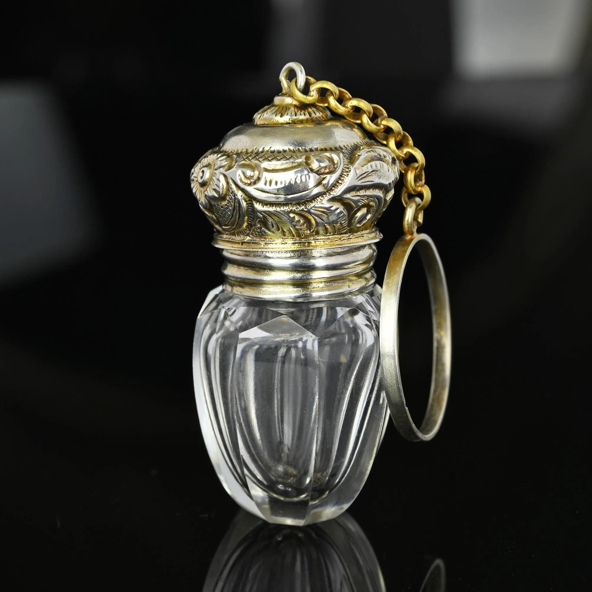 Antique Silver Crystal Vinaigrette Pendant Finger Ring