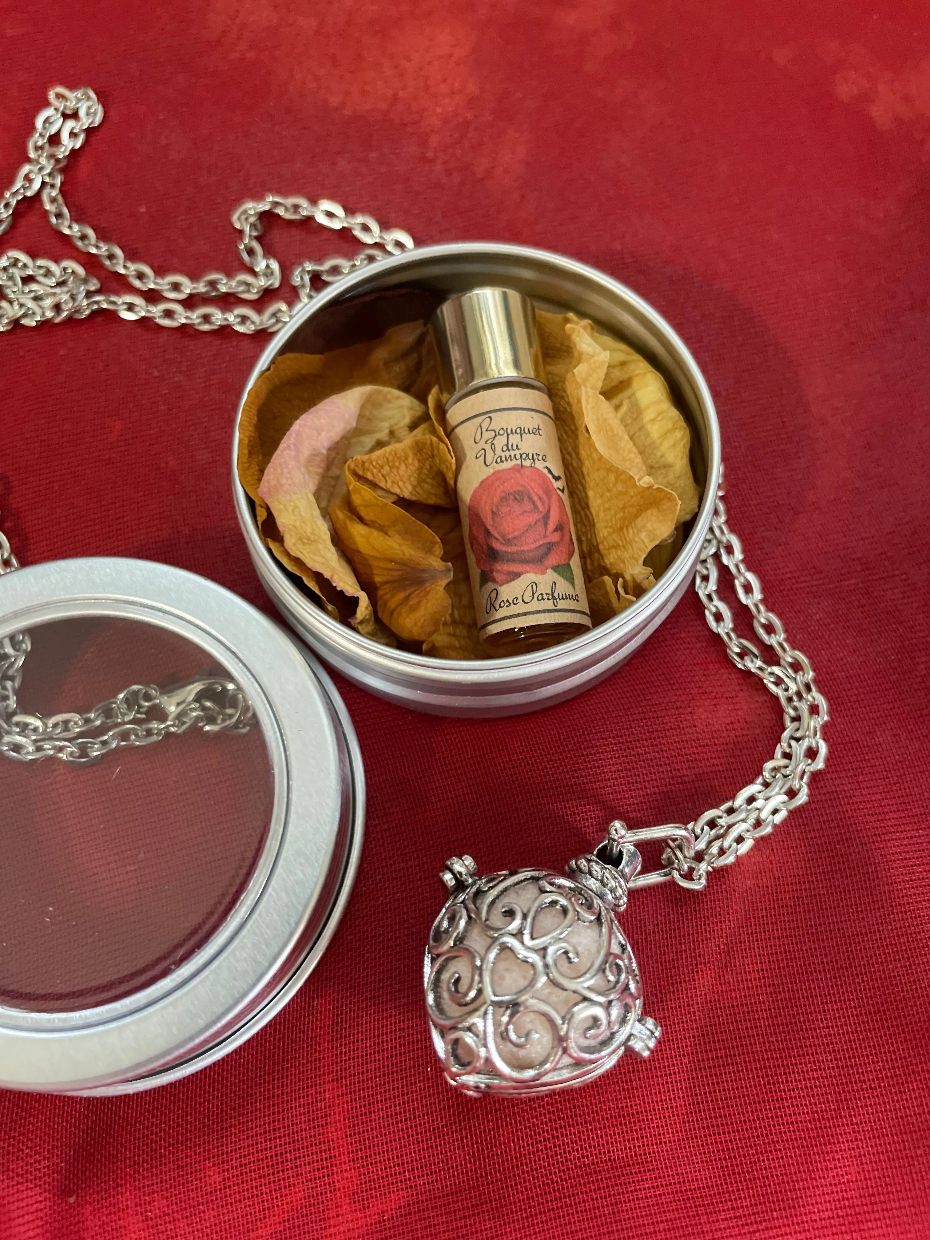 Rose Perfume - Bouquet du Vampyre & Gift Sets